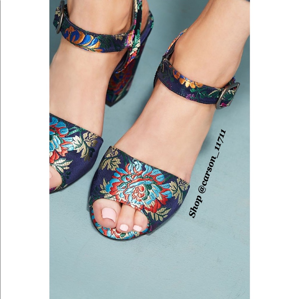 🦄Anthropologie Chio Brocade Heels EU41 - Picture 3 of 7